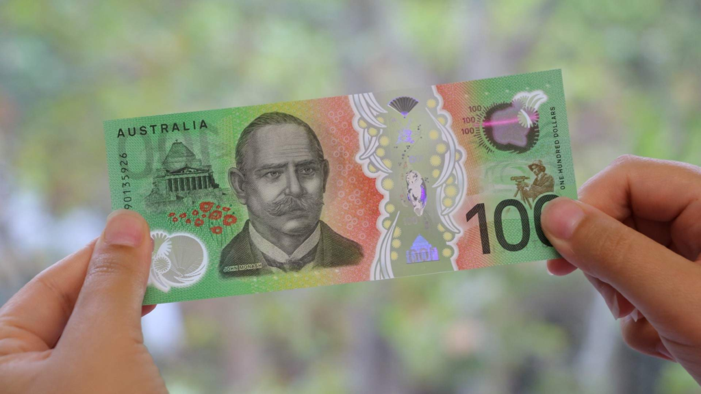 100 دلار استرالیا